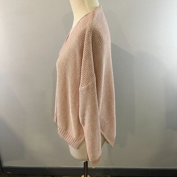 🌿4/$35🌿 H&M Blush Pink V Neck Knit Sweater (S)‎ - Picture 3 of 8